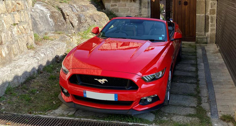 Location Ford Mustang